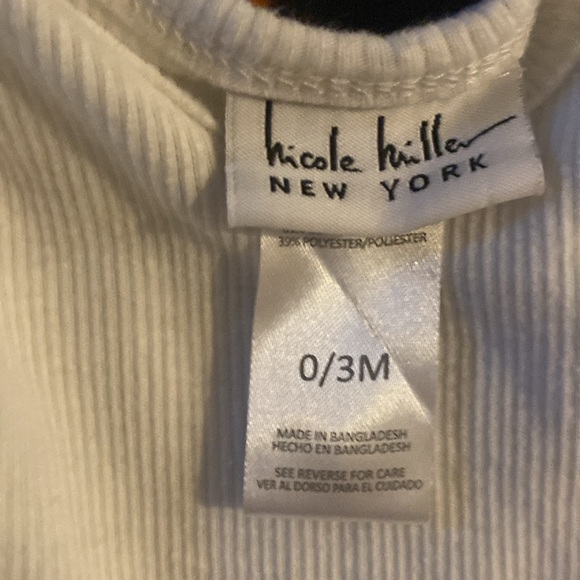 White onesie - Picture 2 of 3